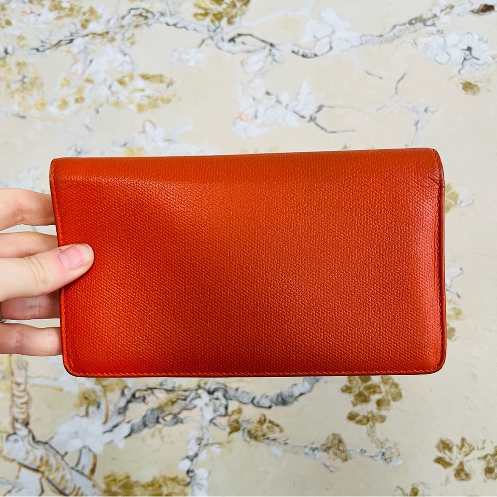 ✨ AUTHENTIC CHANEL Calfskin Leather Bifold Wallet ✨ - Picture 2 of 10